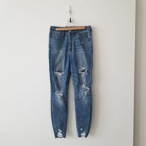 American Eagle High Waisted Ripped Jeans size 4